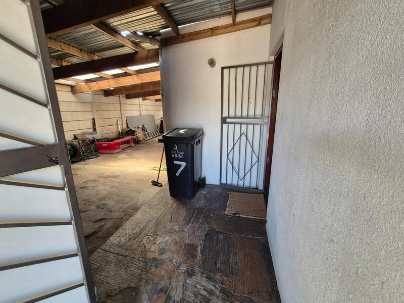 3 Bedroom Property for Sale in Mabille Park Western Cape